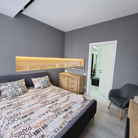 צ'יסינאו Diplomat The Best Ultra Central Apartaments מראה חיצוני תמונה