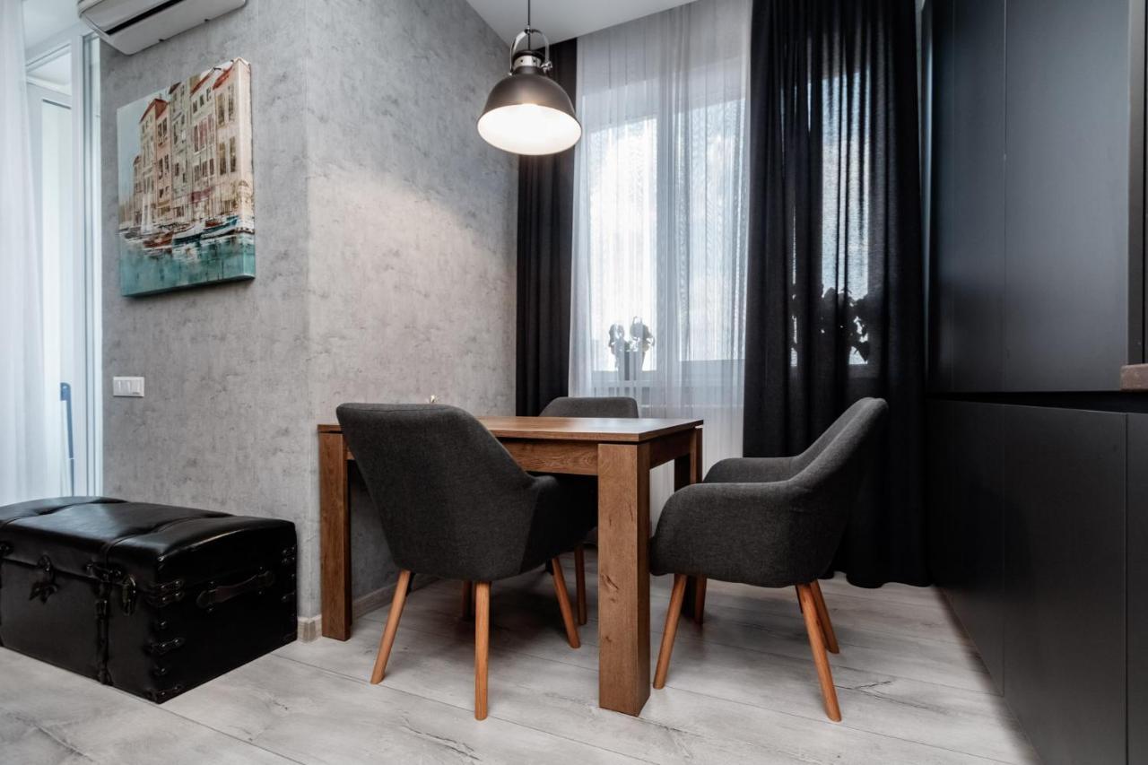 צ'יסינאו Diplomat The Best Ultra Central Apartaments מראה חיצוני תמונה